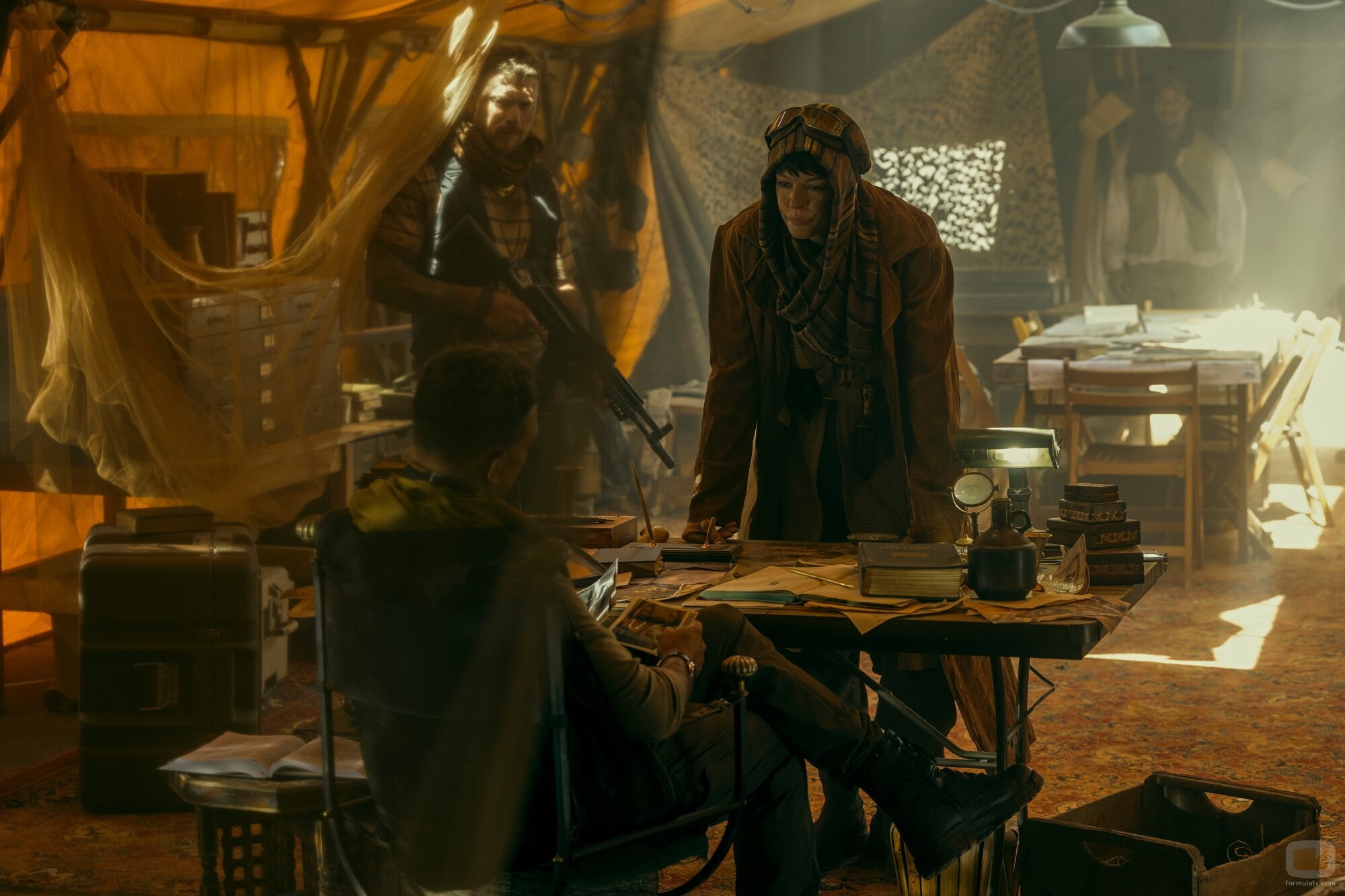Pollyanna McIntosh en Capítulo 1 titulado 'La travesía' de 'Outer Banks'