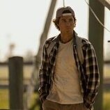 Chase Stokes en el 5x03 de 'Outer Banks'