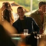 Drew Starkey en 5x03 titulado 'El fardo' de 'Outer Banks'
