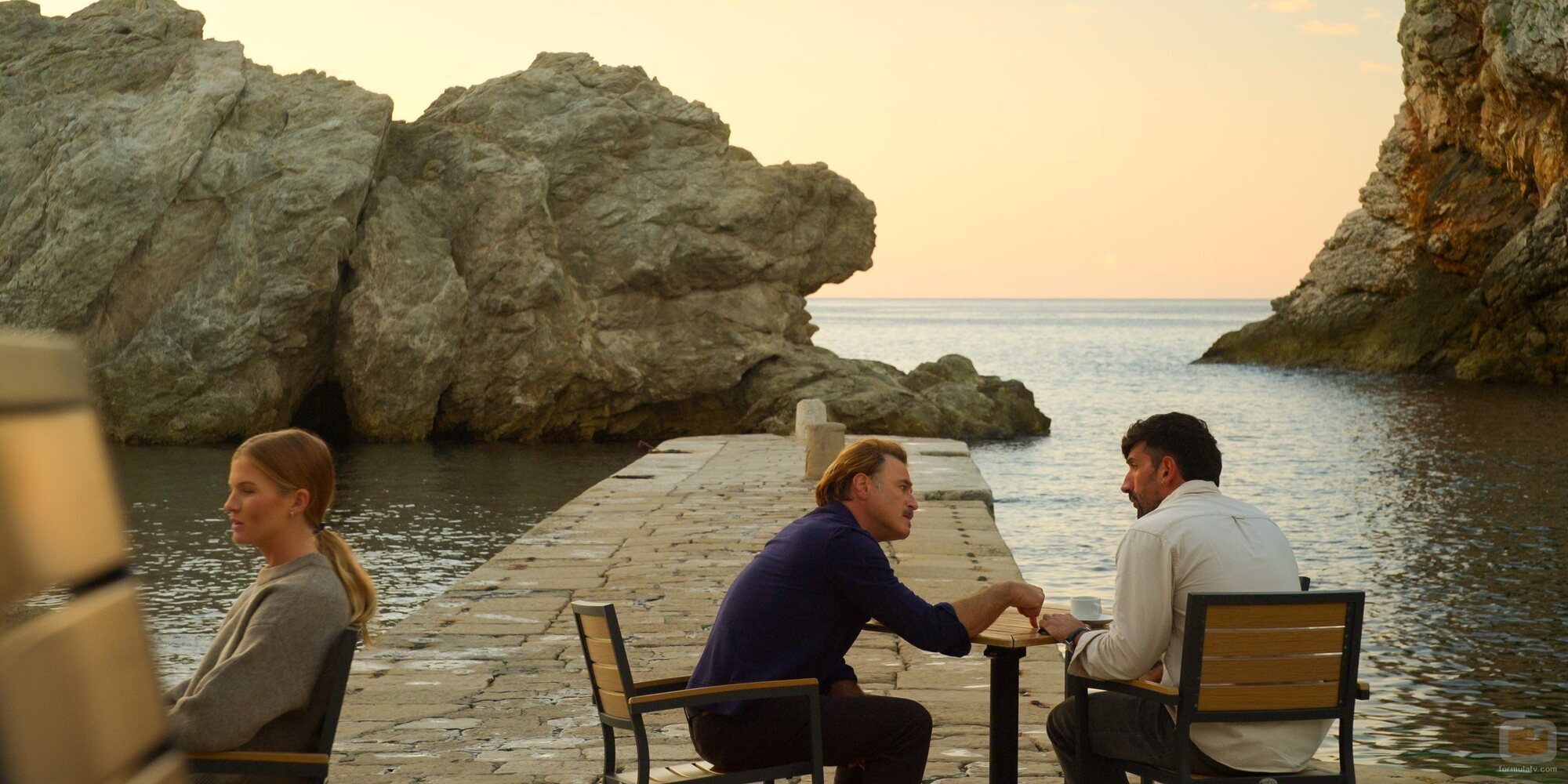 J. Anthony Crane en el 5x03 de 'Outer Banks'