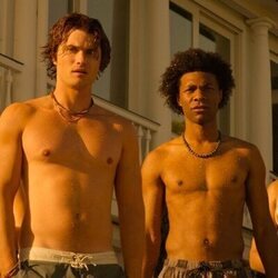 Escena de 'El fardo' de 'Outer Banks'