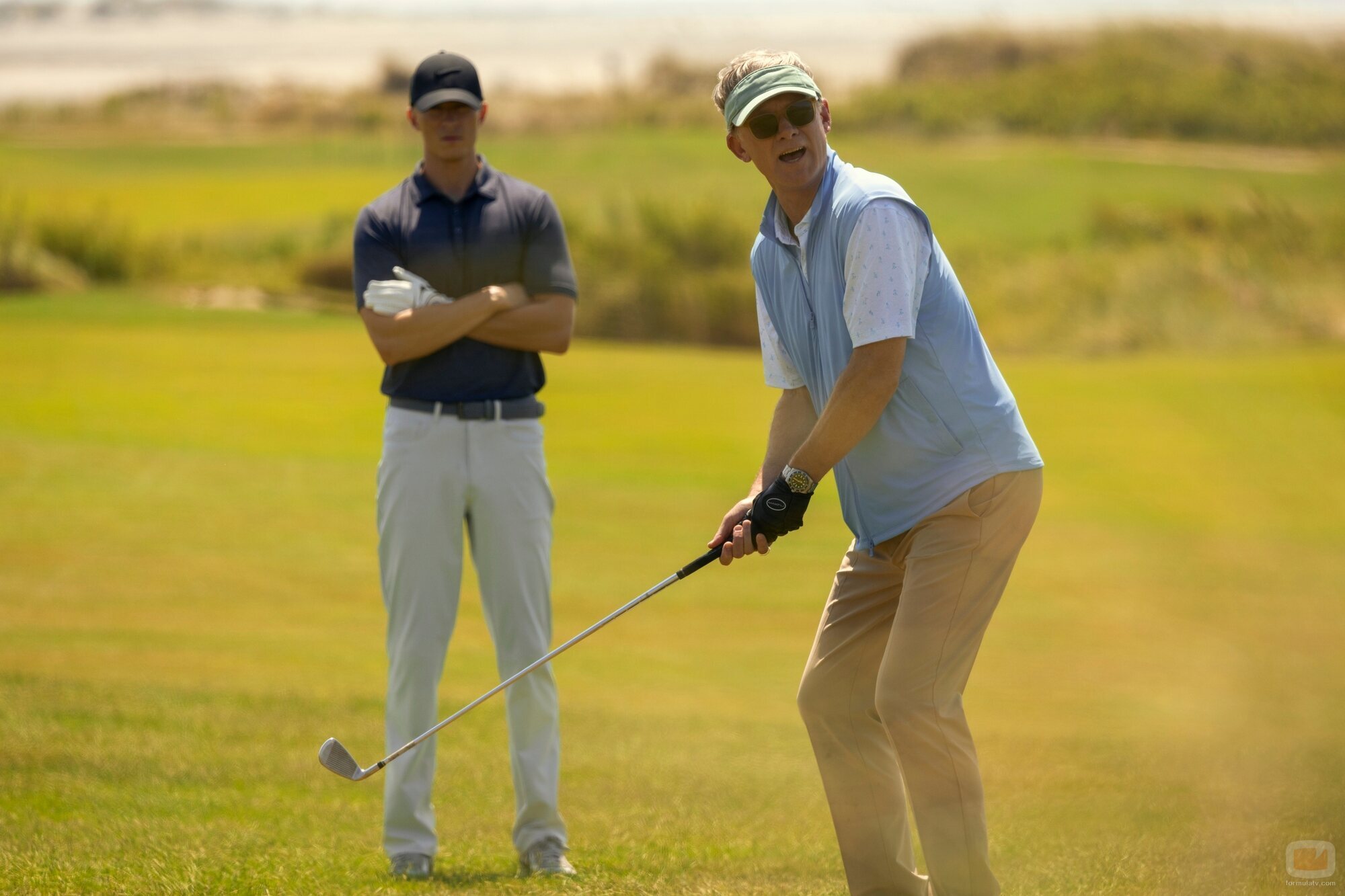 Jason Davis y Drew Starkey en el 5x04 de 'Outer Banks'