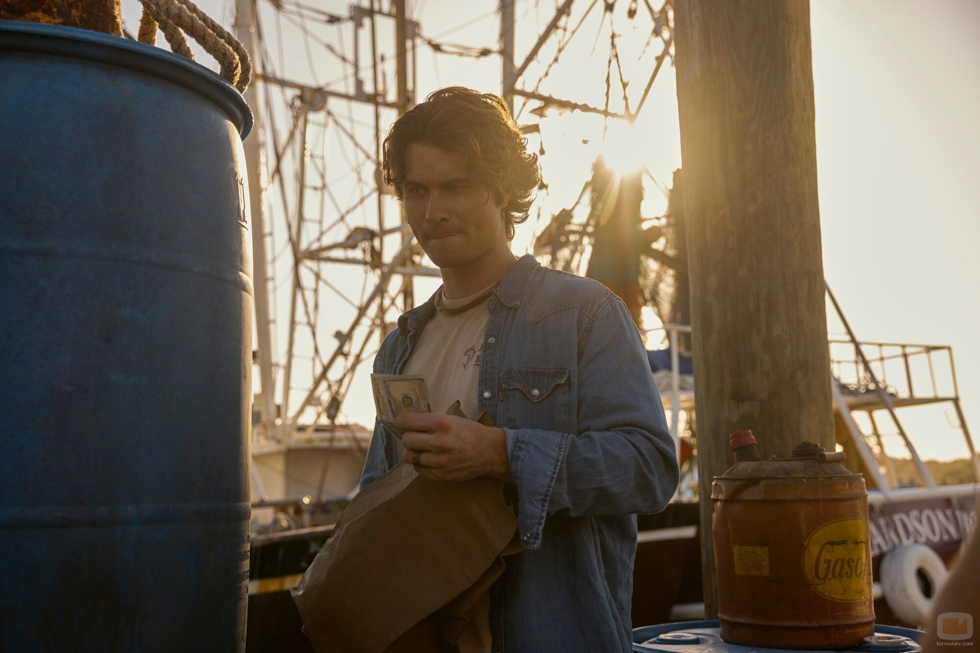 Chase Stokes en 'La escítala' de 'Outer Banks'