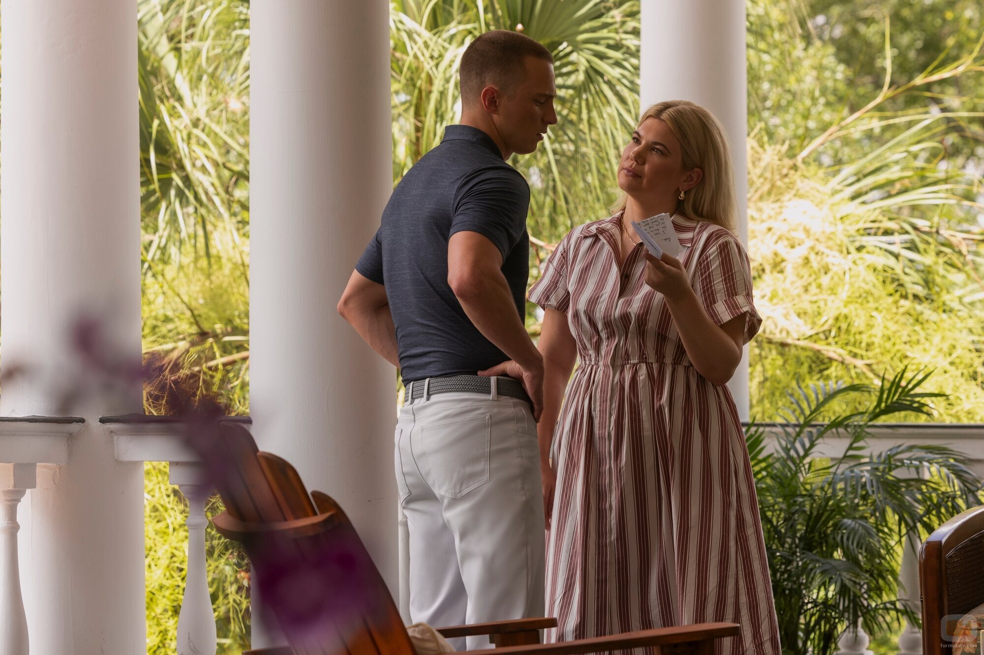 Caroline Arapoglou y Drew Starkey en 'La escítala' de 'Outer Banks'