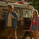 Chase Stokes y Madelyn Cline en la temporada 5 y el capítulo 06 de 'Outer Banks'