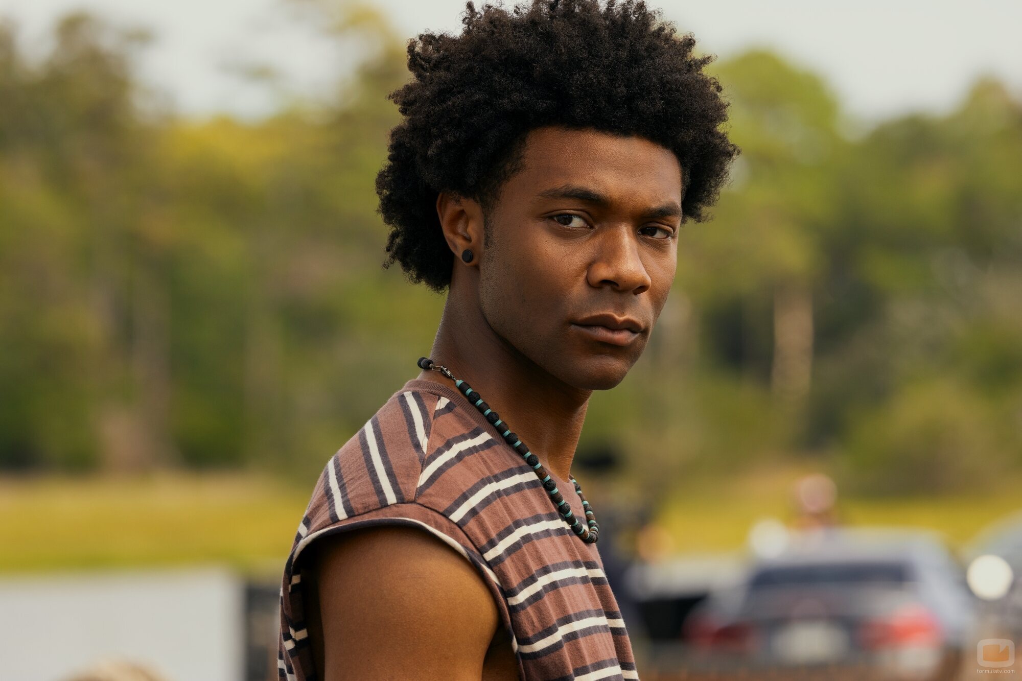 J.D. en el 5x06 de 'Outer Banks'