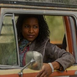 Carlacia Grant en 5x08 titulado 'La pista parte 2' de 'Outer Banks'