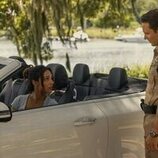 Connor Alexander y Fiona Palomo en 5x08 titulado 'La pista parte 2' de 'Outer Banks'