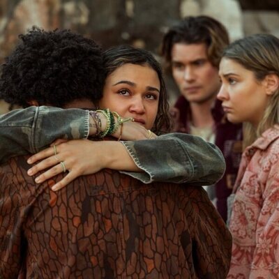 5x09 'Álzate, álzate' de 'Outer Banks'