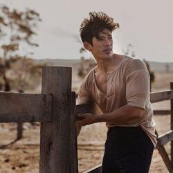 Christopher Chung en el 1x02 de 'My Brilliant Career'