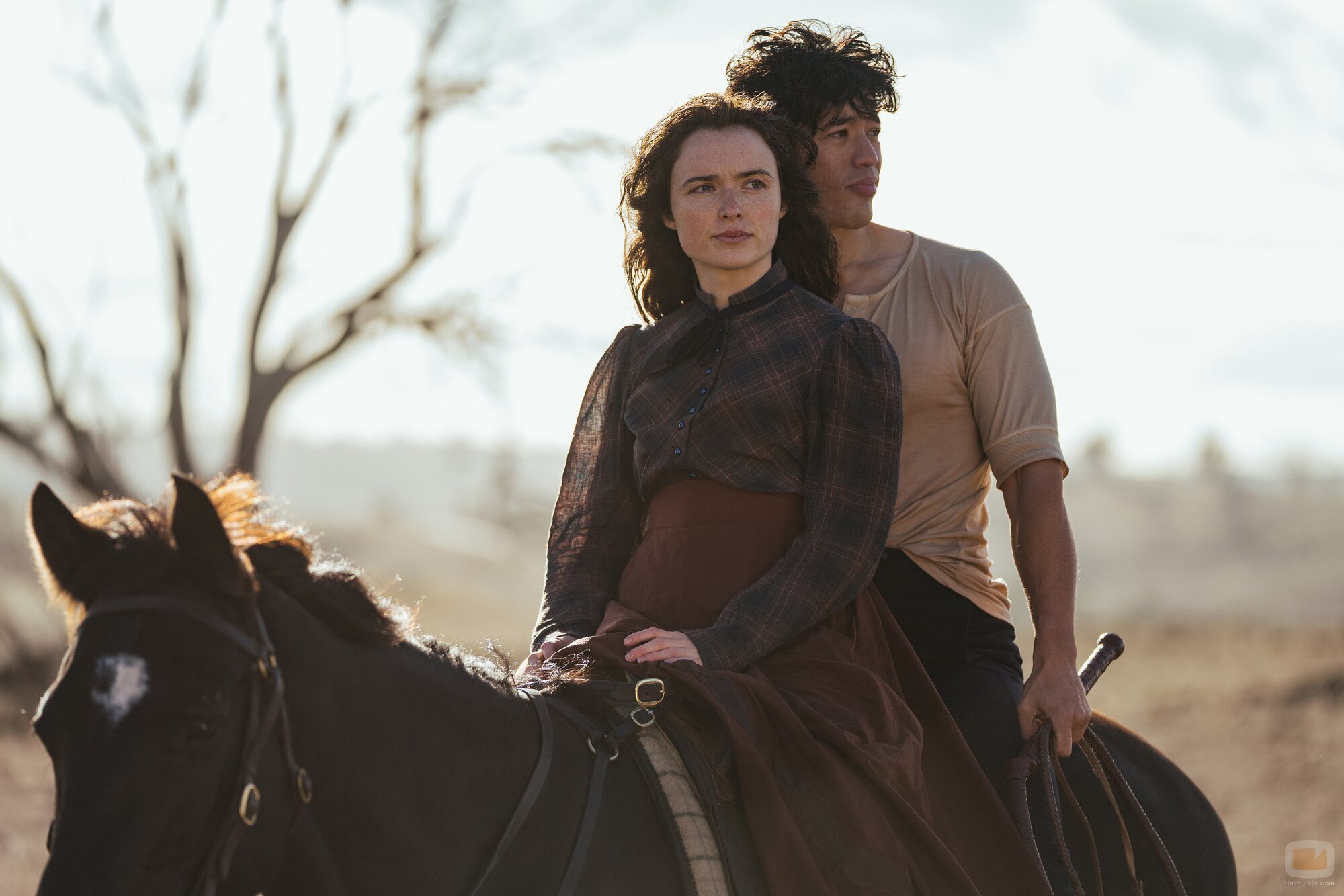 Philippa Northeast y Christopher Chung en 1x02 titulado 'Él' de 'Mi brillante carrera'