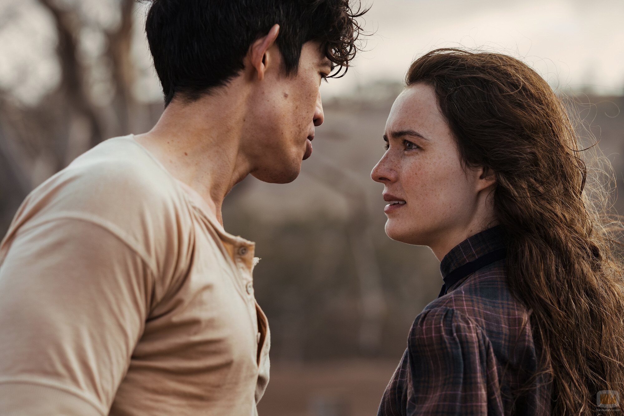 Instantánea de Philippa Northeast y Christopher Chung en 1x02 titulado 'Él' de 'Mi brillante carrera'