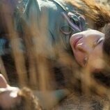 Christopher Chung y Philippa Northeast en 1x02 'Él' de 'Mi brillante carrera'