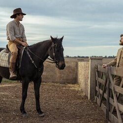 Alexander England en Capítulo 5 titulado 'Una gran pasión' de 'Mi brillante carrera'