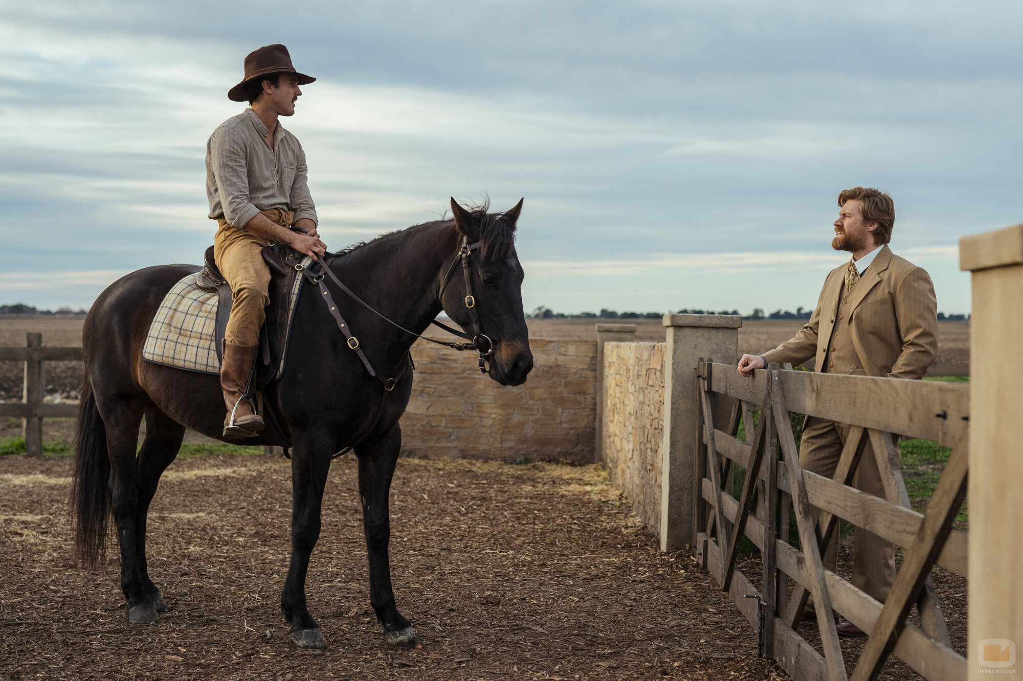 Alexander England en Capítulo 5 titulado 'Una gran pasión' de 'Mi brillante carrera'