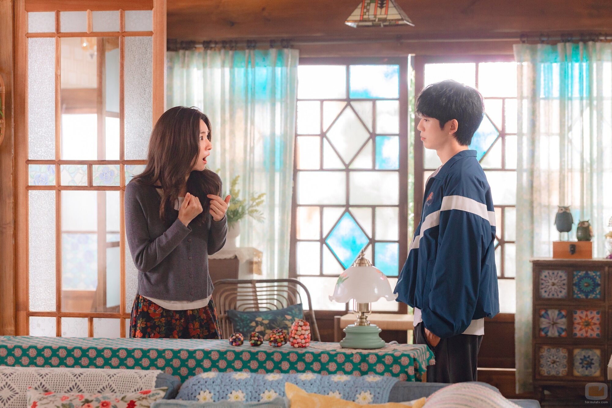 Foto de Jung Hae-In y Ha-young en 1x01 titulado 'Episodio 1' de 'Acaramelados'