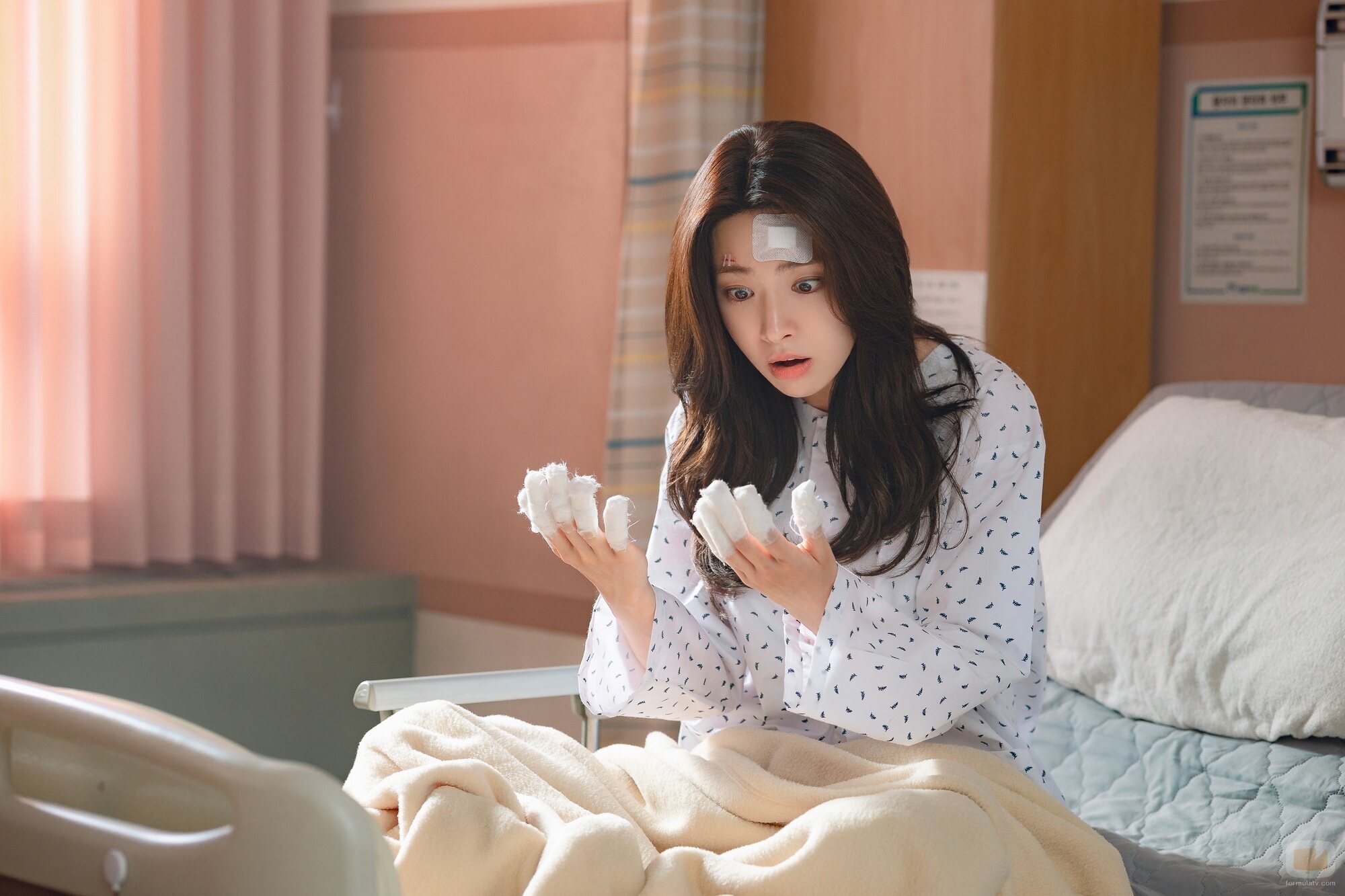 Ha-young en el 1x01 de 'Acaramelados'