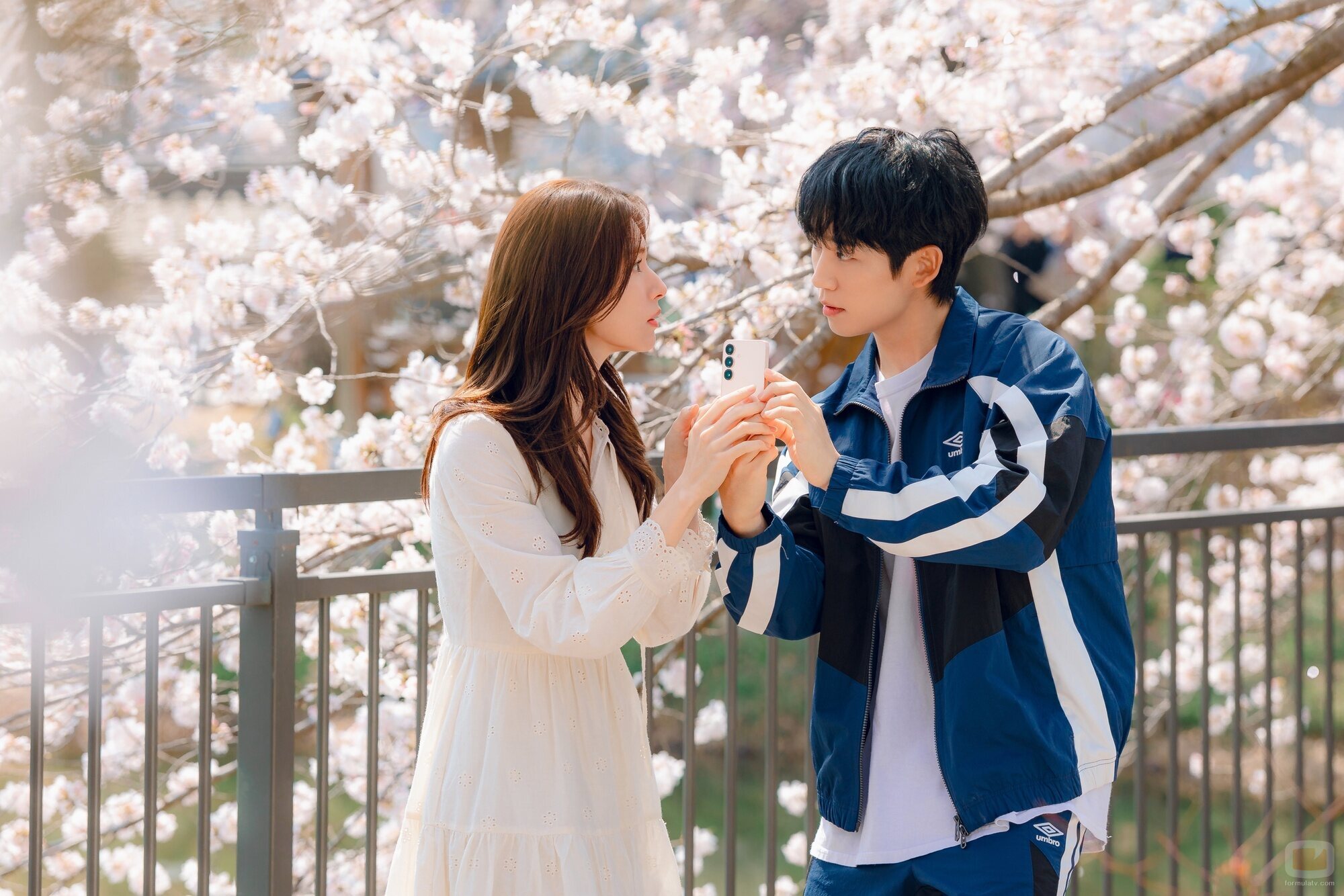Jung Hae-In y Ha-young en el 1x03 de 'Acaramelados'