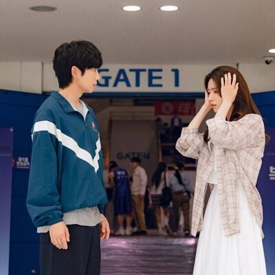 Ha-young y Jung Hae-In en el 1x07 de 'Acaramelados'