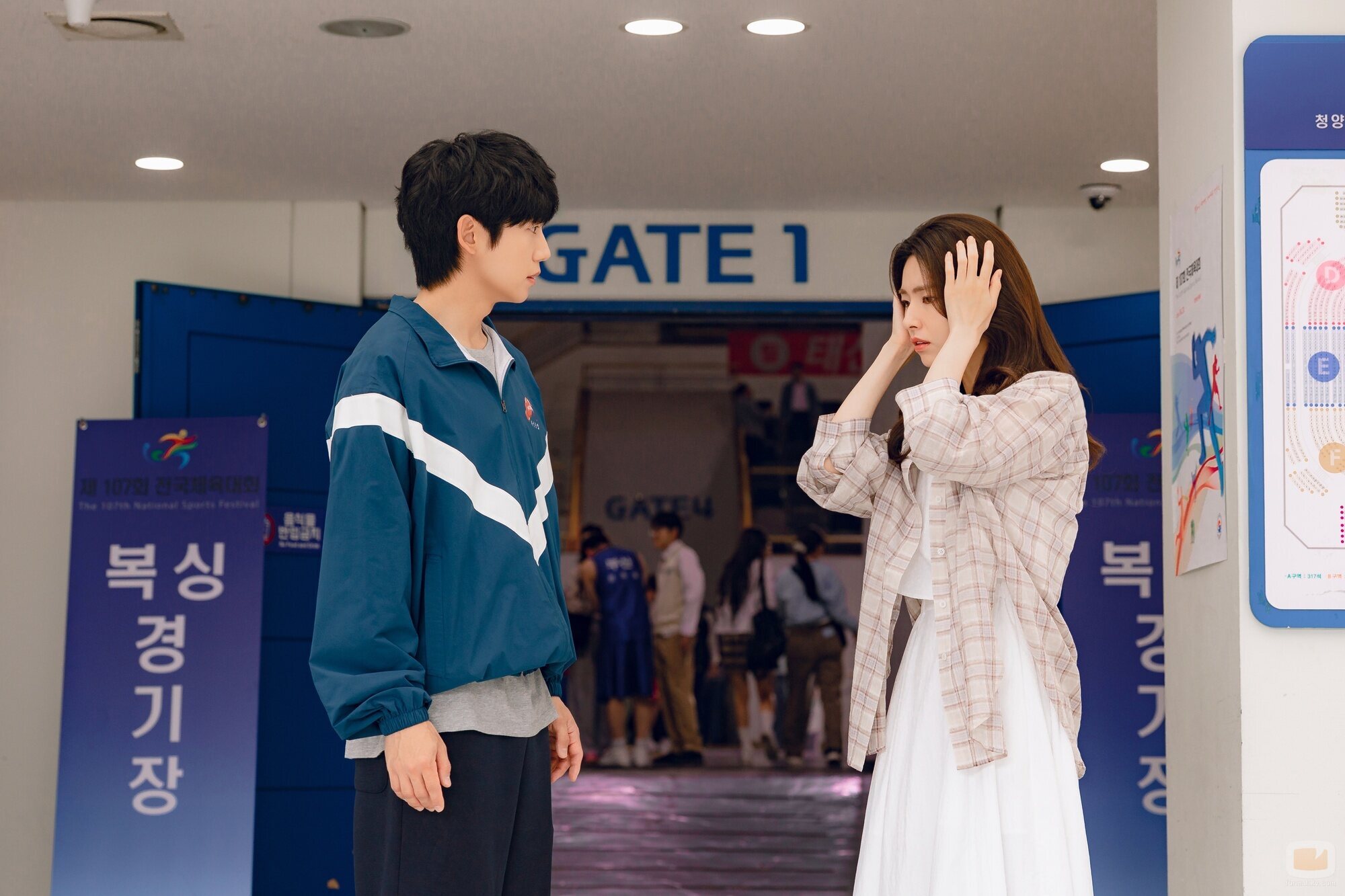 Ha-young y Jung Hae-In en el 1x07 de 'Acaramelados'