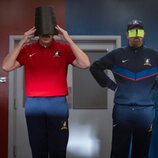 Brendan Hunt y Jason Sudeikis en la temporada 4 y el capítulo 04 de 'Ted Lasso'