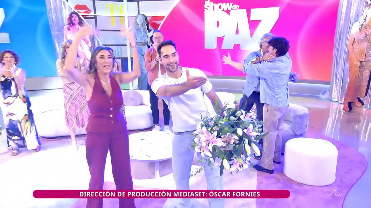 El equipo de 'El show de Paz' en la despedida del programa