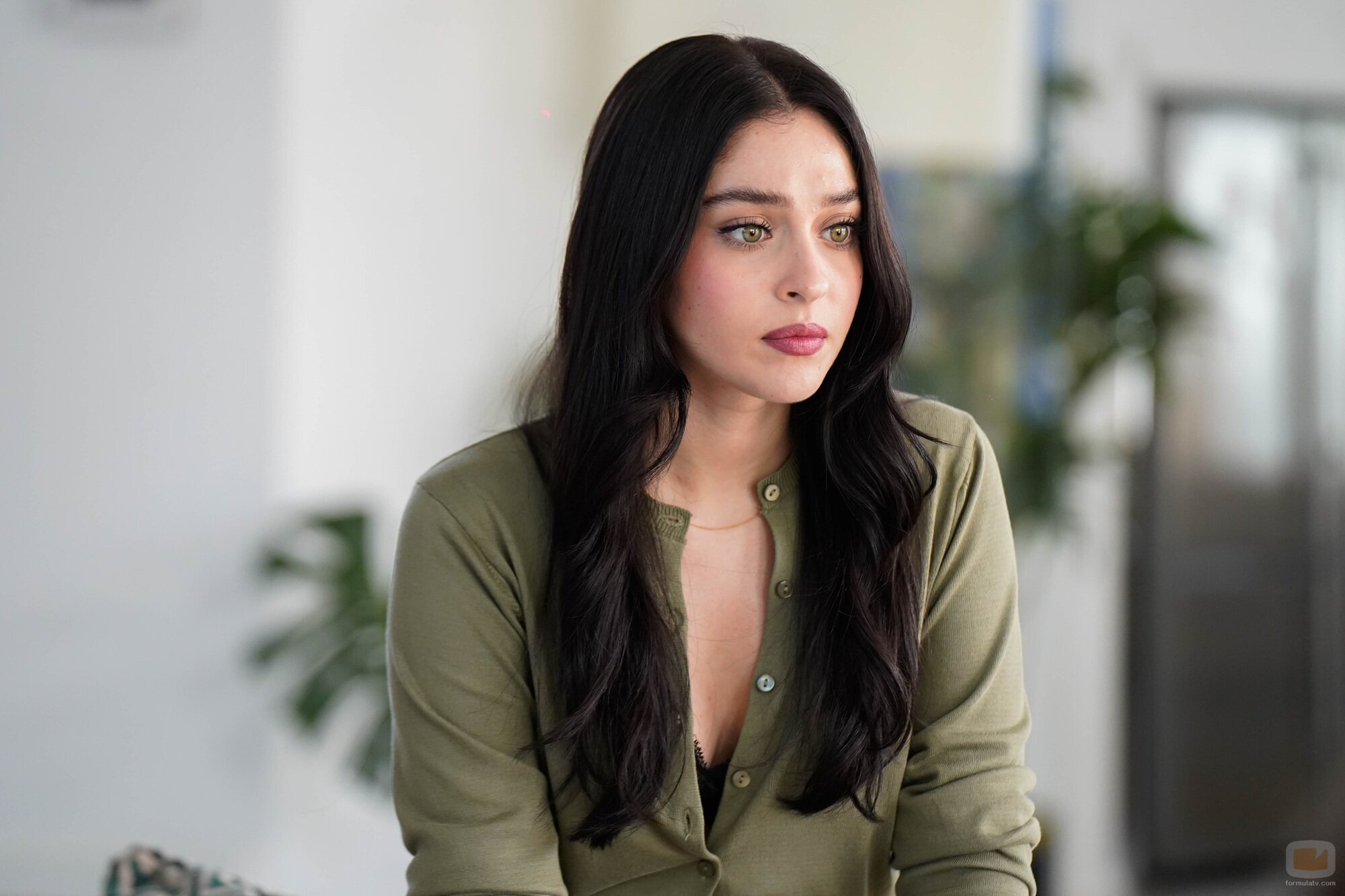 Cemre Baysel en una escena de 'El Secreto'