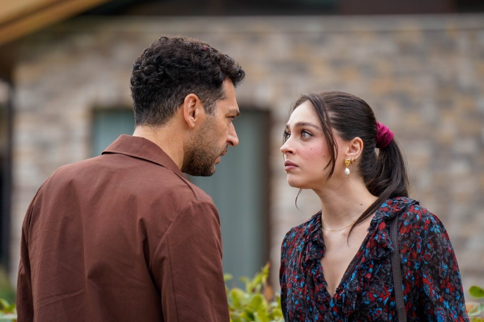 Cemre Baysel en un fotograma de 'El Secreto'
