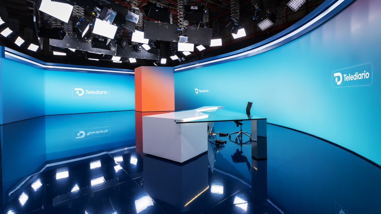 Nuevo plató 'Telediarios': vista principal desde la mesa