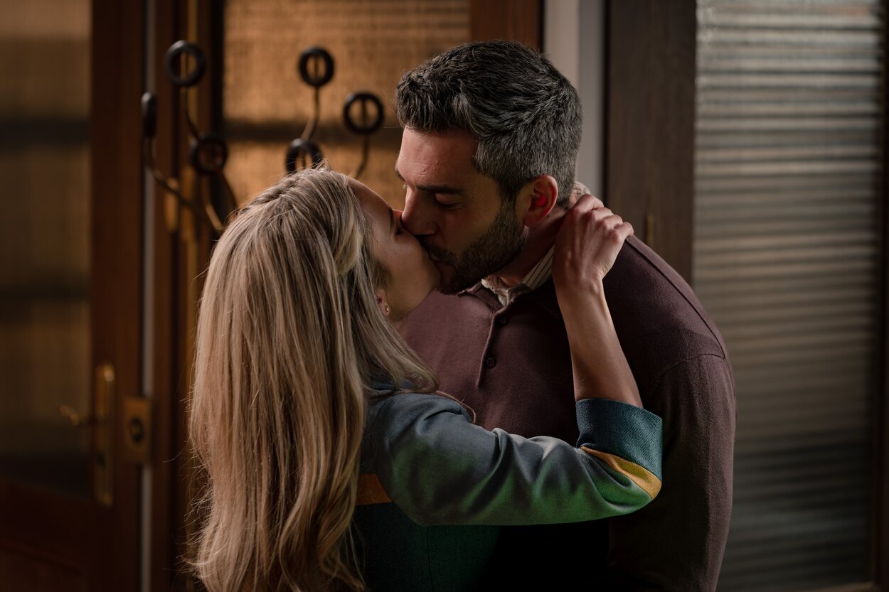Andrés y Valentina se besan en 'Sueños de libertad'