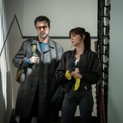 Irene Arcos y Hugo Silva en Capítulo 1 titulado 'Episode #1.1' de 'Rojo sobre blanco'
