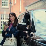 Kaya Scodelario en la temporada 2 y el capítulo 02 de 'The Gentlemen: La serie'