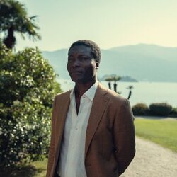 Benjamin Clémentine en la temporada 2 y el capítulo 06 de 'The Gentlemen: La serie'