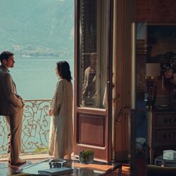Benedetta Porcaroli y Theo James en Capítulo 6 titulado 'Las campanas de San Domenico' de 'The Gentlemen: La serie'