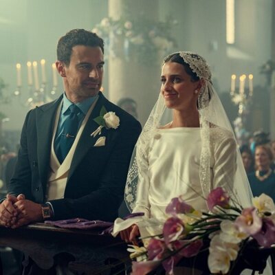 Benedetta Porcaroli y Theo James en 2x06 titulado 'Las campanas de San Domenico' de 'The Gentlemen: La serie'