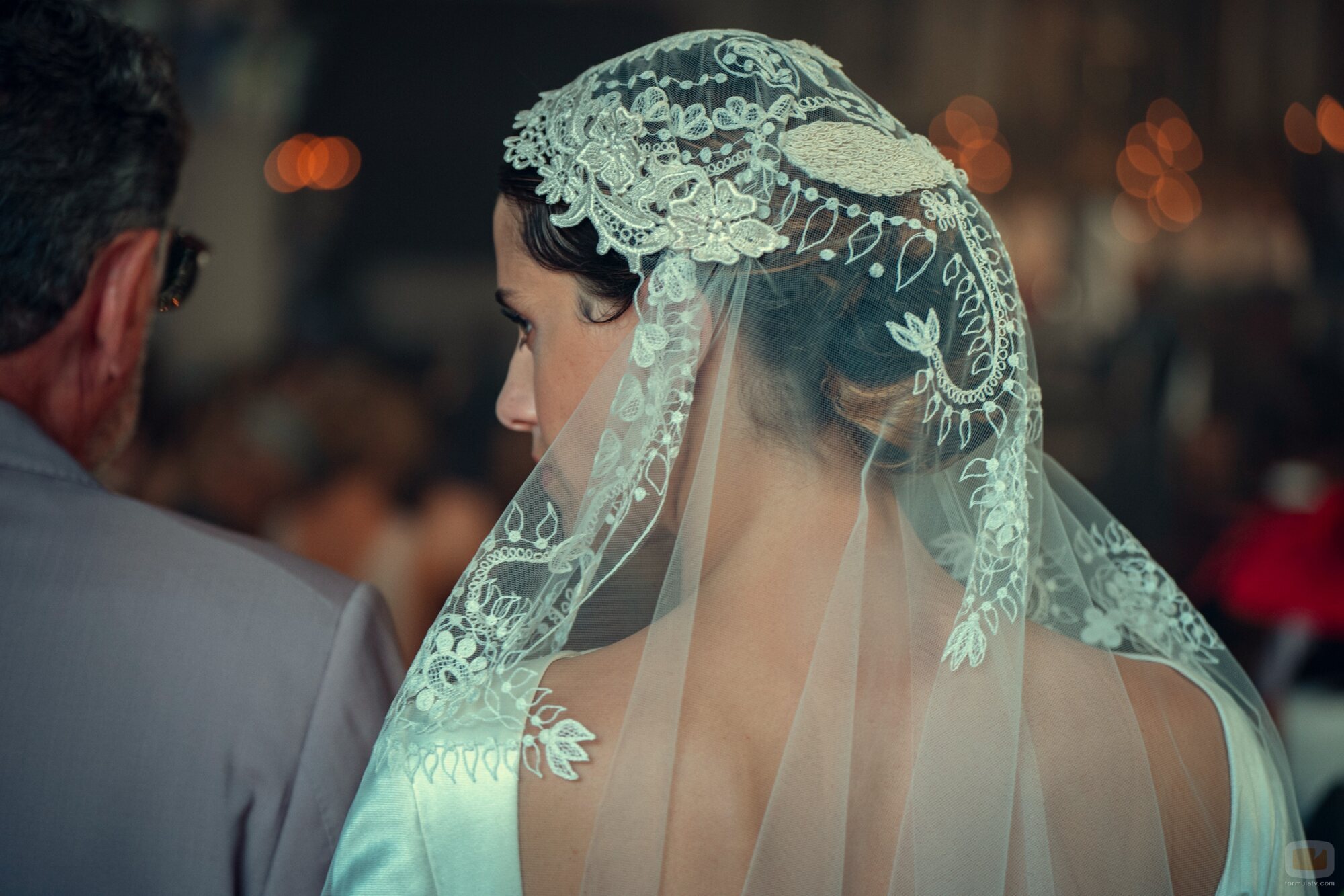 Benedetta Porcaroli en 'Las campanas de San Domenico' de 'The Gentlemen'