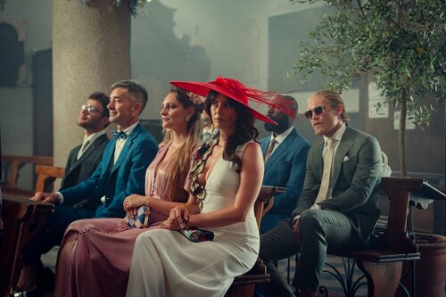Imagen de Kaya Scodelario en 2x06 'Las campanas de San Domenico' de 'The Gentlemen: La serie'