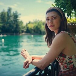 Jasmine Blackborow en el 2x06 de 'The Gentlemen: La serie'