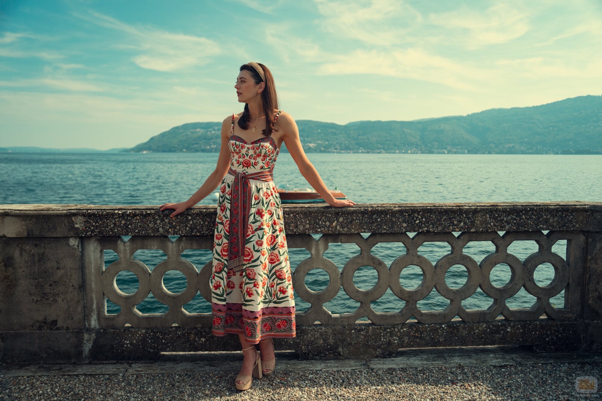 Jasmine Blackborow en 'Las campanas de San Domenico' de 'The Gentlemen: La serie'