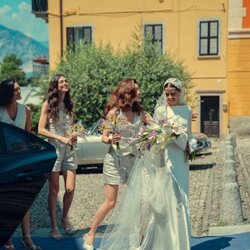 Escena de Benedetta Porcaroli en 'Las campanas de San Domenico' de 'The Gentlemen'