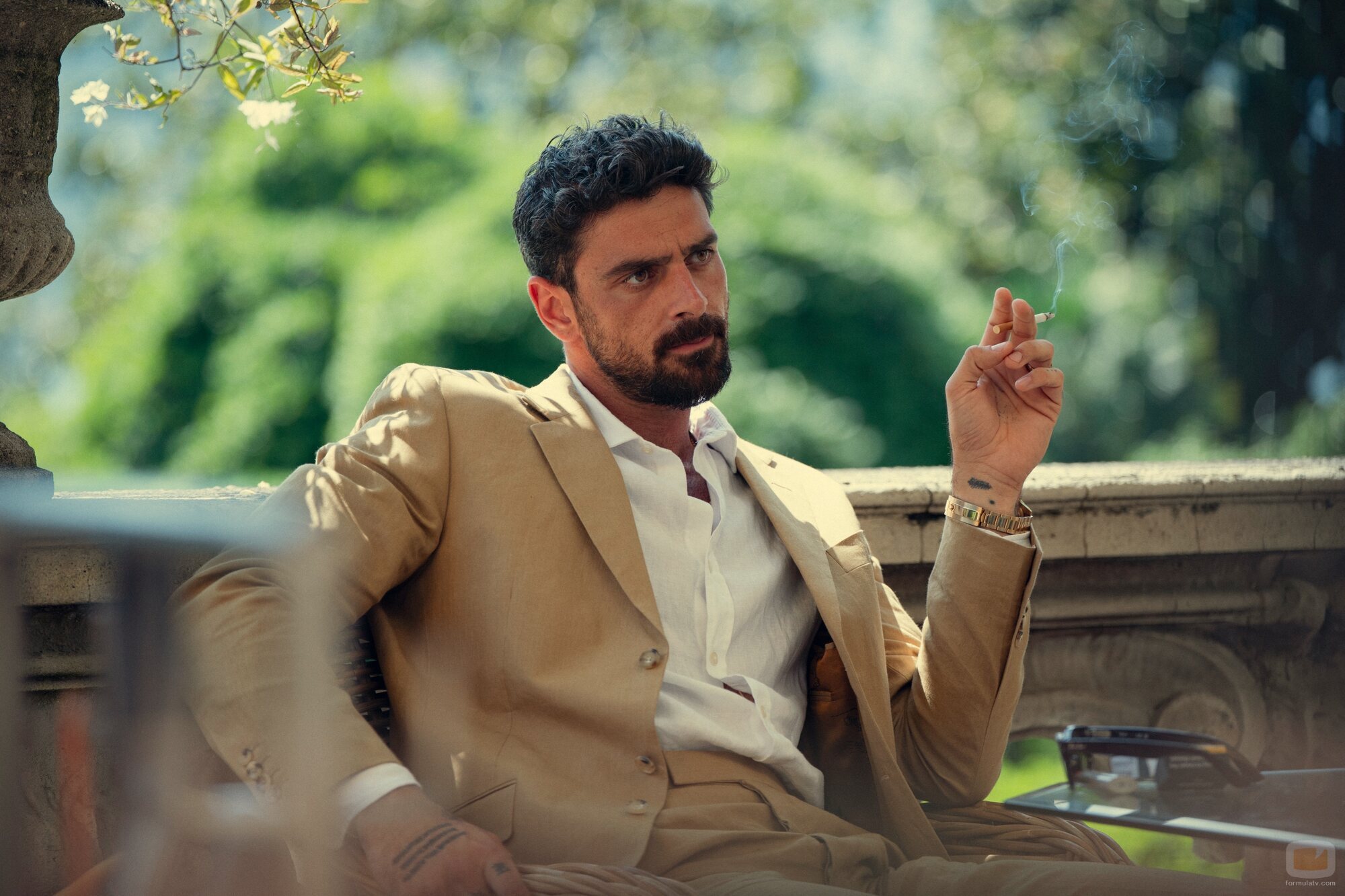 Michele Morrone en Capítulo 6 titulado 'Las campanas de San Domenico' de 'The Gentlemen: La serie'