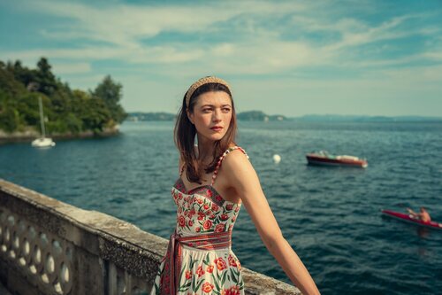 Jasmine Blackborow en 'Las campanas de San Domenico' de 'The Gentlemen'