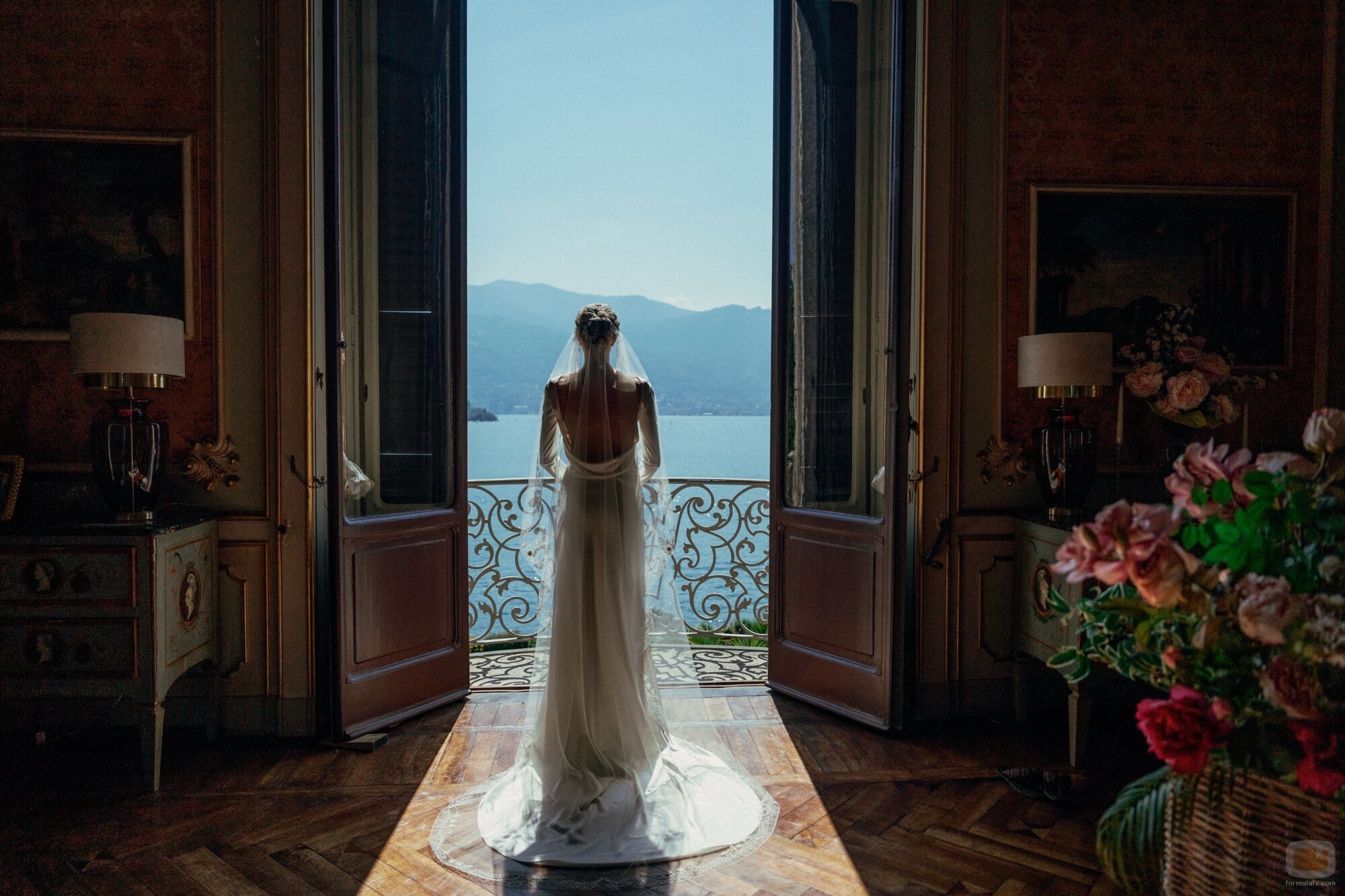 Instantánea de Benedetta Porcaroli en Capítulo 6 titulado 'Las campanas de San Domenico' de 'The Gentlemen: La serie'