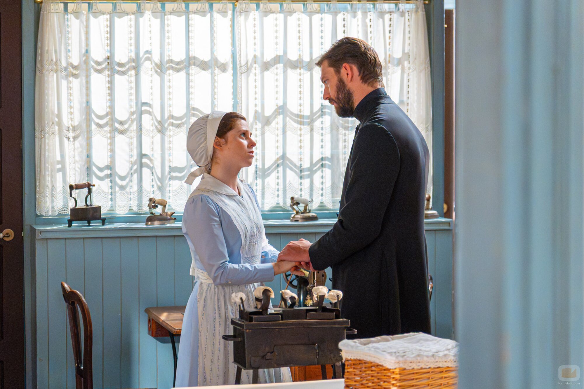 Daniel Schröder y Sara Molina en la temporada 7 y el capítulo 166 de 'La promesa'