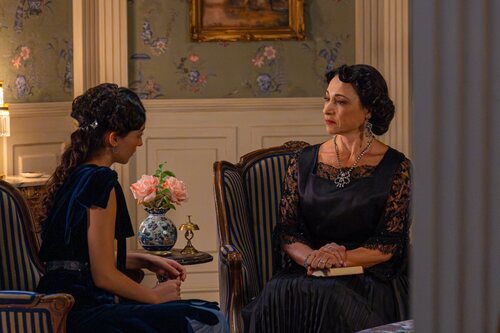 Isabel Serrano y Marta Costa en 'Jueves 24 de septiembre de 2026' de 'La promesa'