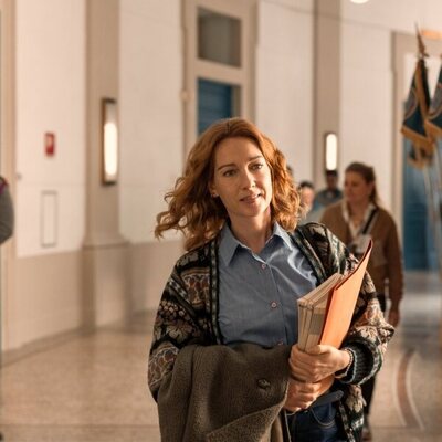 Cristiana Capotondi en el 1x01 de 'Minerva - La scuola'