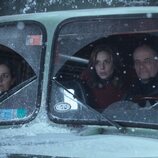 Andrea Pietra y Carla Peterson en 1x05 'Paisaje' de 'El Eternauta'