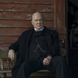 Tracy Letts en el 1x01 de 'Al este del Edén'