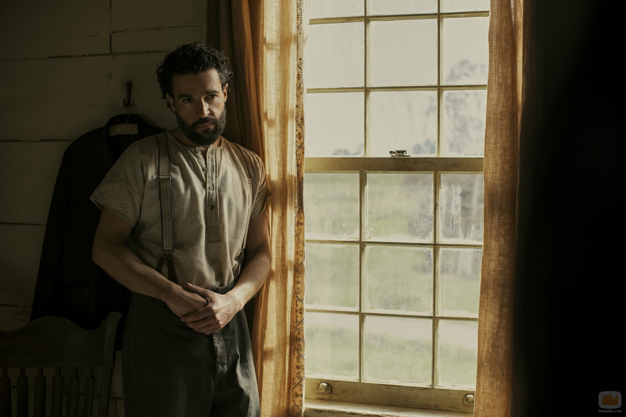 Christopher Abbott en la temporada 1 y el capítulo 02 de 'Al este del Edén'