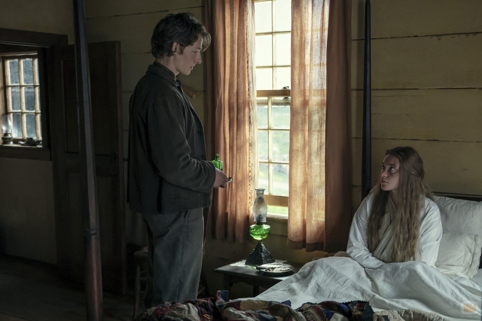 Mike Faist y Florence Pugh en 'Cathy' de 'Al este del Edén'